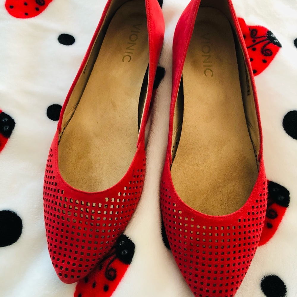 GEM POSEY Vionic red flats 🥿